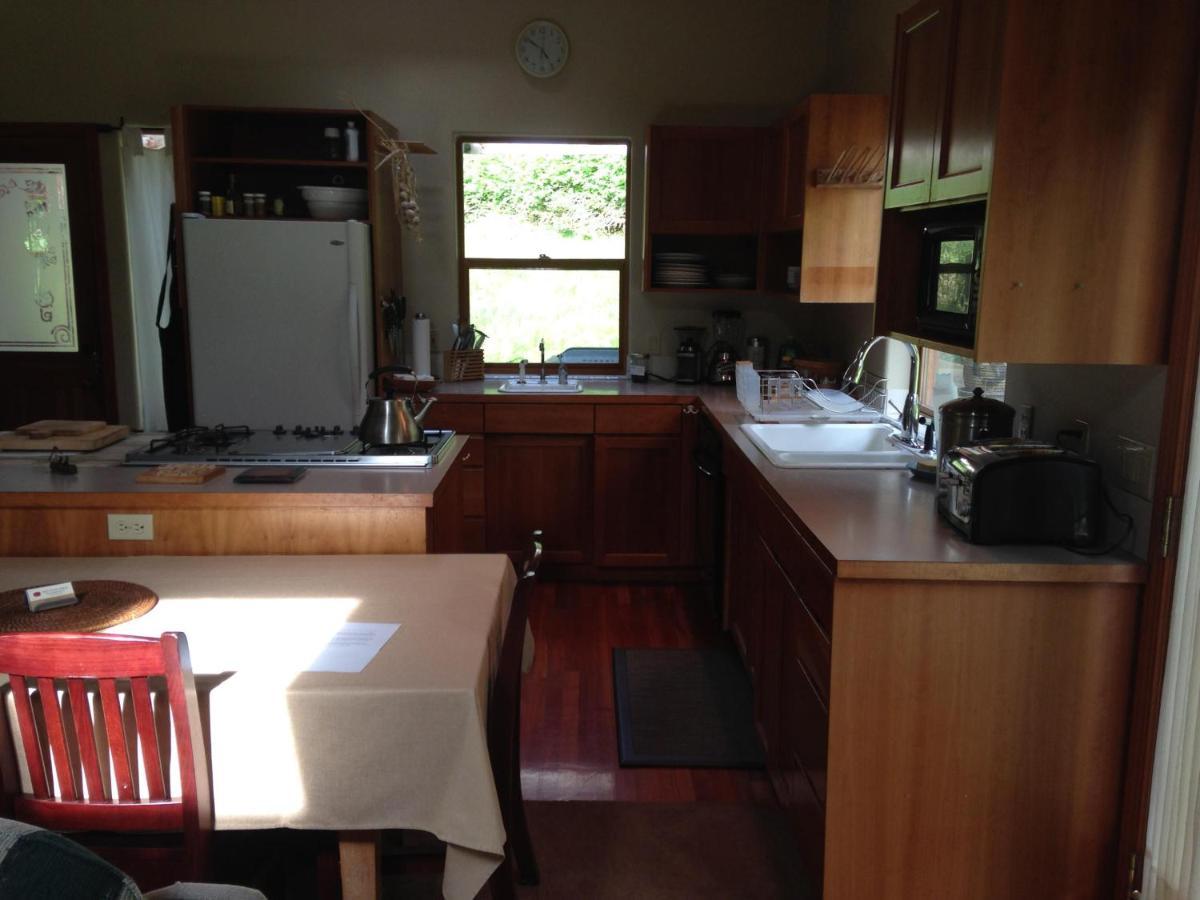 Hotel Nettles Farm Lummi Island Exterior foto